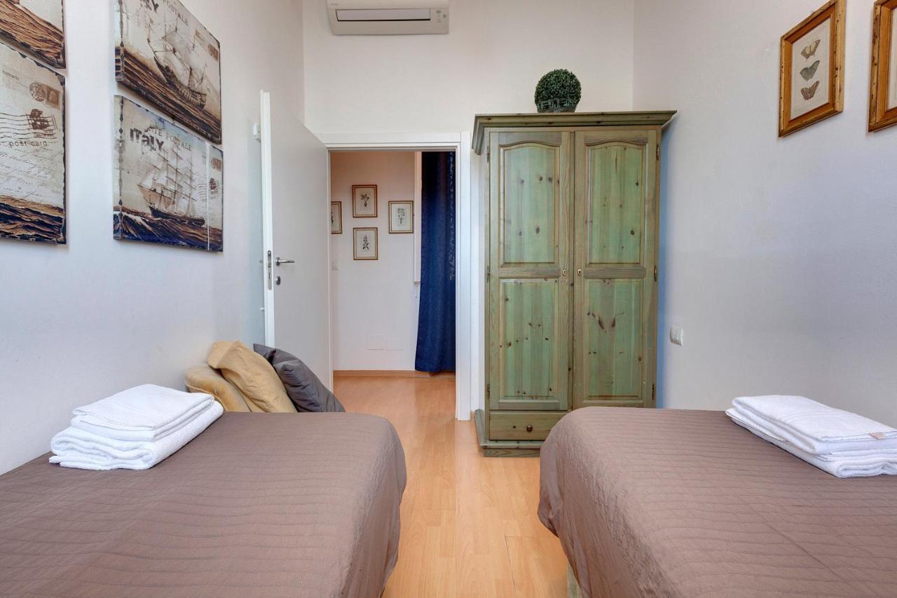 Cappelle Medici Apartment Firenze Bagian luar foto